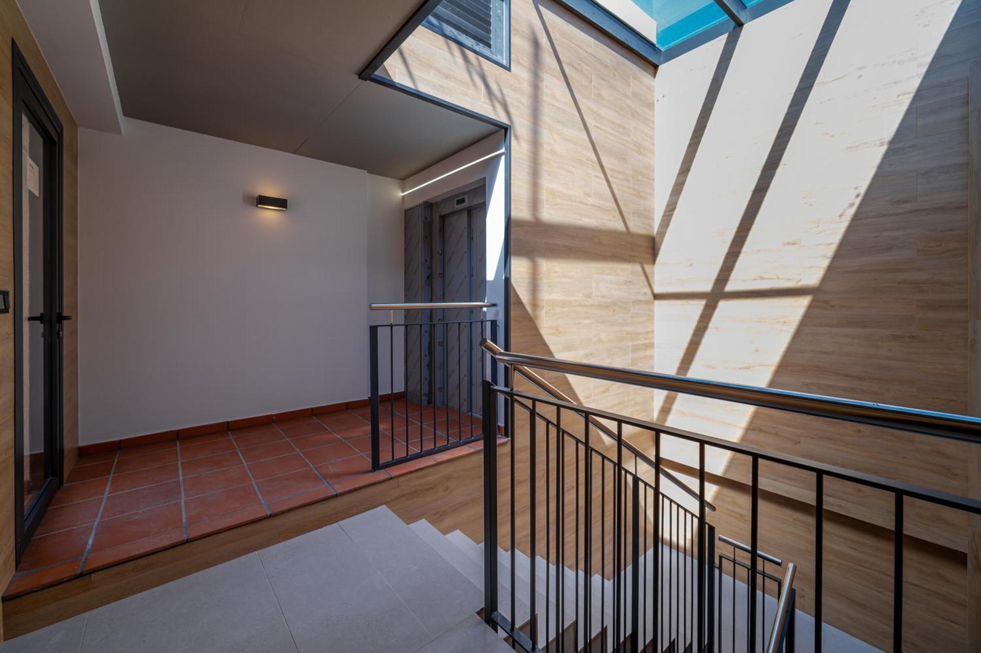Limehome Barcelona Placa Pirineus L'Hospitalet de Llobregat Exteriér fotografie